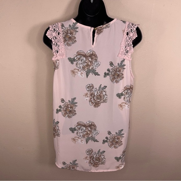 LARGE JUNIORS PINK FLORAL TOP CHARMED LACE ACCENT PASTEL - Picture 5 of 12